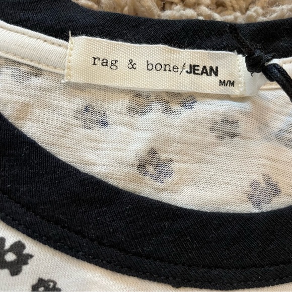 Rag & Bone Ditsy Floral Short Sleeve T-Shirt White Black Size Medium - Picture 7 of 8